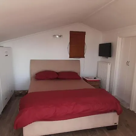 Holiday home Aj Konukevi *